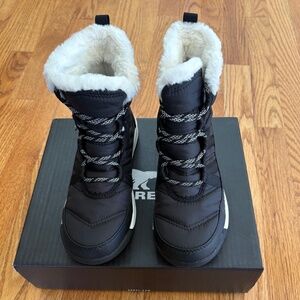 Sorel Youth Whitney II Short Lace, Waterproof, Black/White, Size 3